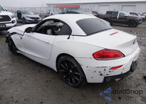 2013 BMW Z4 Sdrive35I z USA, uszkodzony, nr VIN WBALM7C57DE385435